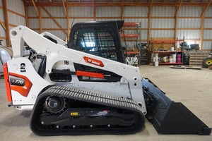 รถตักล้อยางบ็อบแคท T86 รุ่นสำหรับงานป่าไม้ พร้อมหัวบดแบบ Heavy Duty - Product Image 2