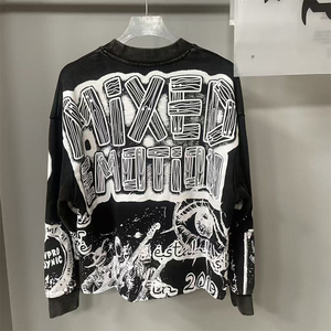 T-shirts unisexes à manches longues imprimés à la main, col rond noir, effet délavé, collection 2026, vente chaude - Product Image 2