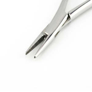 Pinces porte-aiguilles Mathew, acier inoxydable de qualité chirurgicale, finition polie, pinces de pêche, fabriquées au Pakistan par Surgi Right - Product Image 4