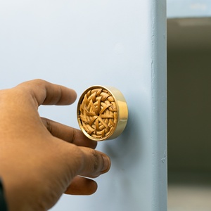 Wholesale Natural Round Rattan Drawer Knobs Furniture Dresser <b>Cabinet</b> Pulls Kitchen Cupboard Door Handles 7.00 cm WRK-193 - Product Image 6