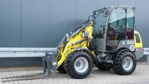 รถตักล้อยางขนาดเล็ก Wacker Neuson WL25 สีเหลือง เครื่องยนต์ดีเซล 3 ตัน พร้อมบุ้งกี๋หน้า สำหรับงานก่อสร้าง ฟาร์ม และขนย้ายวัสดุ - Product Image 2