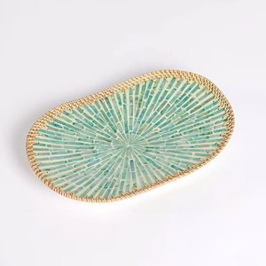 Plateau décoratif élégant en nacre turquoise et rotin pour affichage de boissons et de thé dans un décor de table à manger du Vietnam - Product Image 1