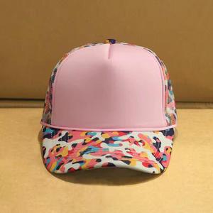 Casquette de sport OEM à 5 panneaux Casquette de camionneur en maille de mousse avec logo personnalisé Motif de conception Broderie 3D Impression par sublimation - Product Image 4