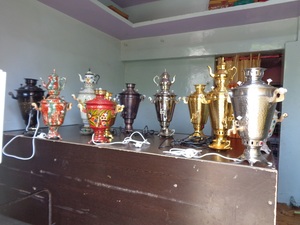 Théière de style rétro classique samovar orné d'or avec des détails complexes - Product Image 6