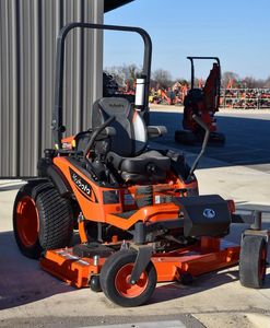 Tractor de cadenas Kubota de 20 HP con tracción en las cuatro ruedas - Product Image 1