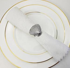 Asequible Metal oro y plata Color creativo diseño de concha servilletero Decoración de mesa en precio al por mayor - Product Image 3