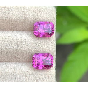 Paire de grenats Tanga rose rosé naturel de 4,20 carats, taille excellente, provenant de Tanzanie - Product Image 1