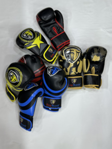 ถุงมือต่อยมวยแบบมืออาชีพสำหรับฝึกซ้อมถุงมือกีฬา MMA ถุงมือต่อยมวยออกแบบใหม่โลโก้ได้ตามต้องการ - Product Image 3