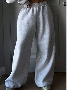 High Street Wear Chándal de moda para mujer 2 piezas Conjunto de pantalones de chándal y Sudadera con capucha recortada Lisa informal para mujer a precio directo de fábrica - Product Image 3