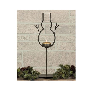 Ensemble de bougeoirs en métal bohème chic avec des découpes complexes, parfait pour la décoration de la pièce principale, du salon, de la chambre ou des événements - Product Image 3