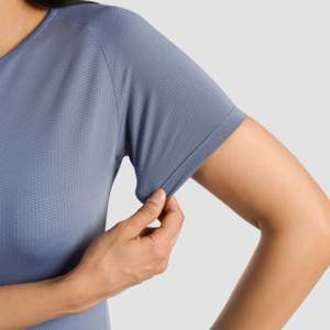 เสื้อยืดคอร์ท สวิฟท์ บลู ฟิตเนส อาร์แพร์เนล - Product Image 6