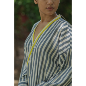 Women's Reversible Striped Cotton Kimono <b>Robe</b> Lightweight Boho Loungewear Pockets One Size Swimsuit Cover Ups for Spa <b>Beach</b> - Product Image 1