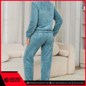 Offre Spéciale Ensemble de vêtements de sport deux pièces pour femmes Logo personnalisé Nouveau design Survêtement en polaire à manches longues pour l'hiver Grande taille disponible - Product Image 2