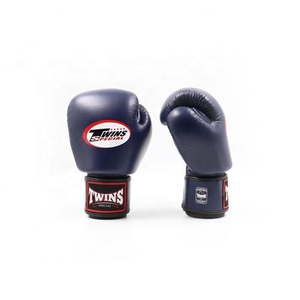 Gants de boxe Muay Thai sur mesure tendance, gants de boxe pour jeunes, gants d'entraînement en cuir de vache véritable pour adultes - Product Image 5