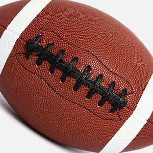 Personalizzato in pelle PU American Football Ball per la pratica di allenamento di dimensioni ufficiali resistente impugnatura attrezzature sportive per il commercio all'ingrosso - Product Image 2