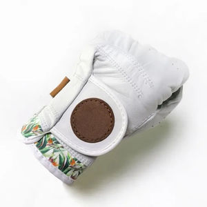 ถุงมือกอล์ฟผู้ชายคุณภาพพรีเมียม น้ำหนักเบา ปรับแต่งได้เต็มที่ ทำจากหนังแกะ กันน้ำ ป้องกันรังสียูวี ระบายอากาศได้ดี ดีไซน์ล่าสุด - Product Image 6