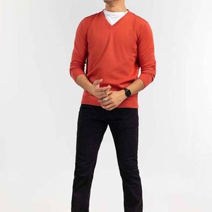 2025 nouveau conçu laine mérinos hommes personnalisé cachemire tricot pull col en V à manches longues couleur unie - Product Image 6