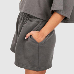 Logo personnalisé vente en gros de haute qualité prix 2 pièces Twin Set femmes dernière conception respirant femmes ensemble court - Product Image 5