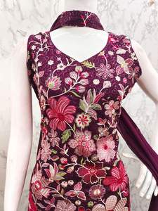 Georgette floreciente pesada Premium con ropa india y paquistaní de secuencia - Product Image 4