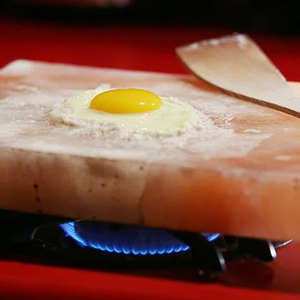 Le sel rose de l'Himalaya couvre de tuiles la dalle de cuisson de style avec la technique de gril de conception personnalisée - Product Image 4