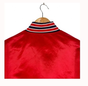 Veste bomber en satin pour homme, personnalisable avec logo, haute qualité, 100% polyester satiné, imperméable, vente en gros - Product Image 4