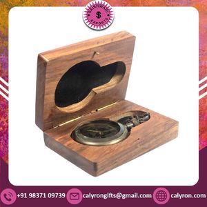 Reloj de escritorio de latón náutico Vintage analógico inspirado en el mar esfera de cristal personalizable para oficina o decoración del hogar Idea de regalo - Product Image 2