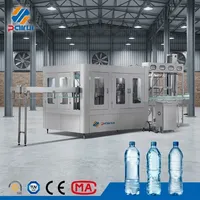 Ligne d'embouteillage d'eau en bouteille PET entièrement automatique au prix d'usine avec système de lavage, de remplissage et de bouchage