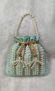 ¡Novedad de 2024! Hermosos bolsos de noche de tela de seda adornados con cuentas de cristal, perlas, piedra para fiesta y boda - Product Image 2
