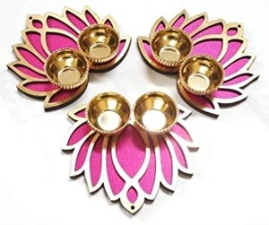 Faveur de mariage Lotus petite assiette indienne de Kumkum Chabal pour Puja, faveurs de mariage religieuses Puja Thali fabriquées à la main. - Product Image 3