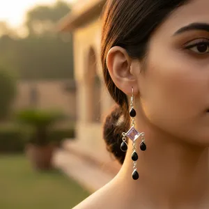 Boucles d'oreilles pendantes en argent 925 avec cristal taille princesse et onyx noir, design géométrique, pour femme, bijoux de soirée - Product Image 3