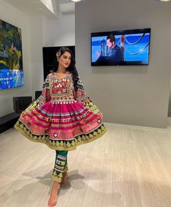 ชุดเดรสแบบดั้งเดิมของอัฟกานิสถานสำหรับผู้หญิงชุด610แบบดั้งเดิมทำจากผ้าไหมหรูหราเสื้อผ้าพื้นเมืองของเด็กผู้หญิงตามสั่ง - Product Image 1