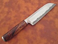 Ensemble de couteaux Santoku de qualité supérieure, écologiques, design moderne, lames en acier inoxydable ultra-affûtées, couteaux ergonomiques en métal
