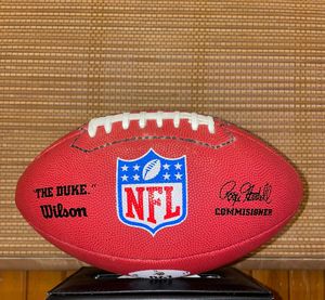 Pelota de fútbol americano Producto de alta calidad para fanáticos y jugadores Peso ligero y duradero - Product Image 6