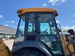 รถตักล้อยาง John Deere 410L ปี 2019 สภาพใหม่/มือสอง เครื่องยนต์ดีเซล ปั๊มไฮดรอลิก ประหยัดน้ำมัน จัดส่งรวดเร็ว ขายส่ง - Product Image 6