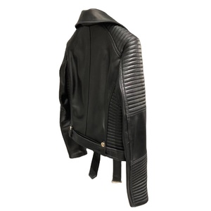 Chaqueta Corta de Motociclista para Mujer, Nueva, Elegante, de Piel de Oveja, Manga Larga, Negra, Ecológica, Ligera, de Invierno, con Bolsillo con Cremallera - Product Image 3