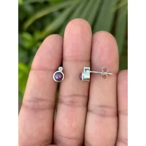 Pendientes de Plata 925 con Rubí Redondo, Baño de Oro, Forma de Bola con Engaste de Bisel e Incrustaciones de Diamantes para Compromiso, Certificados por IGI - Product Image 3