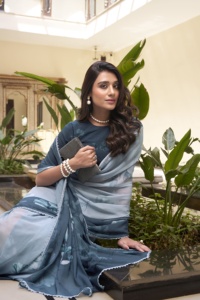 Saree Marbal élégant en apesanteur avec bordure en dentelle à imprimé floral élégant et chemisier pour distributeurs de vêtements ethniques en vrac - Product Image 6
