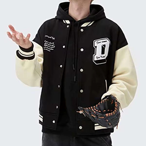 Veste universitaire en laine personnalisée avec col rond |   Design patchwork |   Logo avant |   Veste d'hiver unisexe pour hommes et femmes MCACVJ02 - Product Image 6