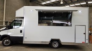 Mobile Food Trailer Fully <b>Equipped</b> Food Cart Food Vending Truck for Sale - Product Image 2