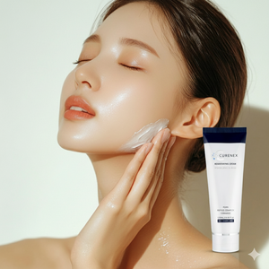 Crema Facial Antienvejecimiento con Complejo de Péptidos y Ceramida en Caja para Equilibrar la Humedad, Elasticidad de la Piel y Cuidado de Líneas Finas - Product Image 1