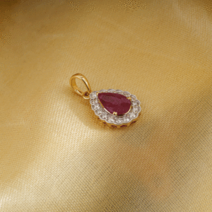 Pendentif Émeraude et Diamant en Or Rose - Charme Religieux Fait Main - Product Image 4