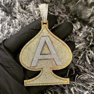 Colgante Personalizado de Plata 925 con Moissanita y Baño de Oro de 14K, Inicial ACE, Diseño de As de Póker, Estilo Hip Hop para Fiestas - Product Image 1