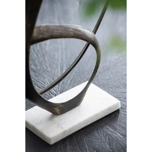 Sculpture d'animal décorative artistique pour l'intérieur Sculpture en métal faite à la main pour la décoration de bureau et de réception - Product Image 2