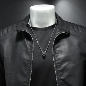 Chaqueta de Cuero Entallada de Alta Calidad para Hombre con Cuello Alto, Bolsillo con Cremallera, Chaqueta de Motociclista de Cuero Decorada para Hombre - Product Image 5
