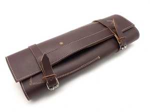 Ensemble de 4 couteaux de chef en acier à haute teneur en carbone faits à la main avec manche en bois d'olivier et lames damas ultra tranchantes comprenant un sac en cuir - Product Image 6