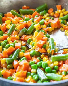 สาระสำคัญของเวียดนามแช่แข็งสะดวก: ผสมผักพรีเมี่ยม - Product Image 1