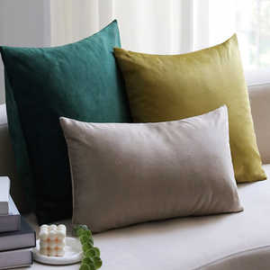 Hermoso Juego de 3 Cojines Decorativos de Terciopelo Coordinados, Diseño Cuadrado, Tamaños y Colores Variados para el Hogar, con Relleno - Product Image 6