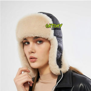 Gorro de Aviador de Cuero Negro para Mujer con Forro de Piel de Oveja Suave, Estilo Trapper de Invierno - Product Image 1