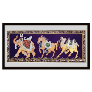 Tenture murale en soie fabriquée à la main Art tapisserie indienne traditionnelle avec broderie complexe pour la décoration de la maison ou du bureau à vendre - Product Image 3