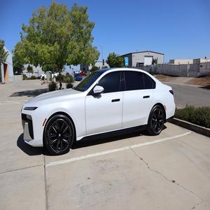 2023 i7 xDrive60 Paquetes M Sport y Executive, Interior Mocha, Mayormente sin modificar - Product Image 4